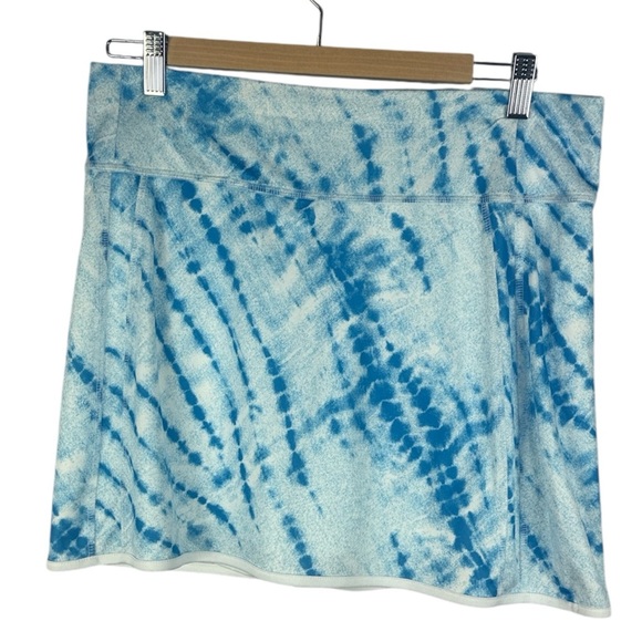 Callaway Golf Activewear Light Blue & White Tie Dye Print Back Pockets Med Skort - Picture 1 of 8